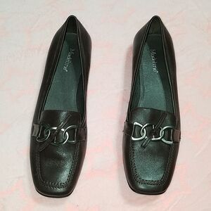 Madeline Blaise brown loafers size 9.5 M